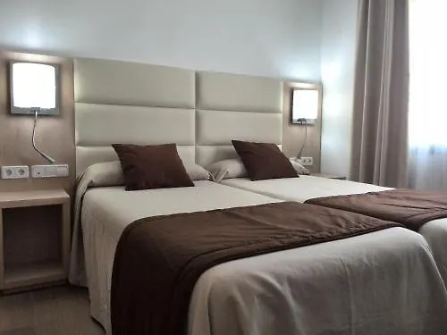 Hostal La Cigüeña Portinatx