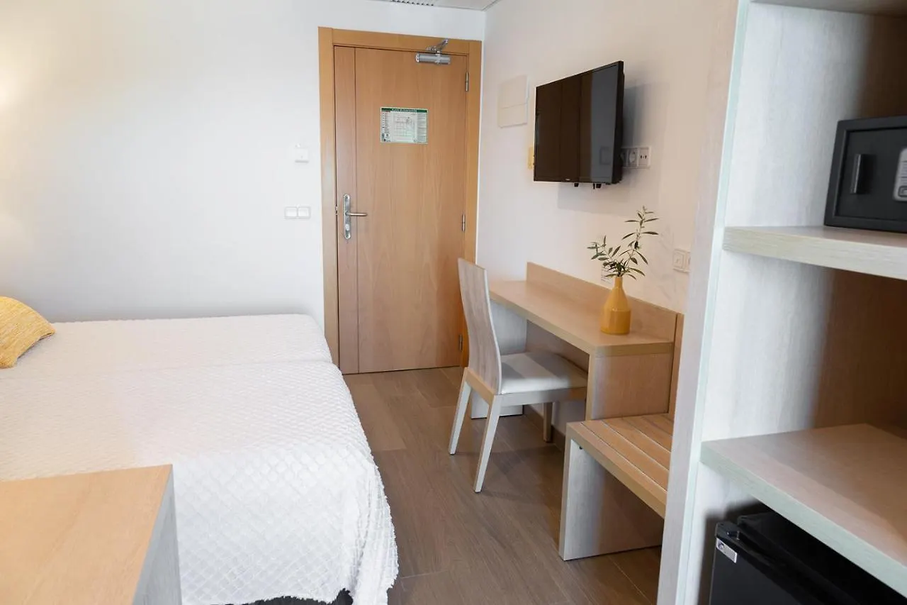 Hostal La Cigueena Portinatx Hotel