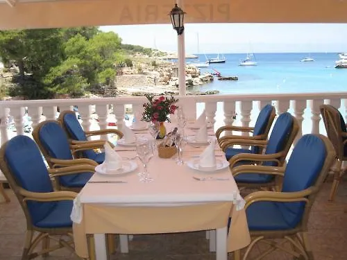 Hostal La Cigueena Portinatx 3*,