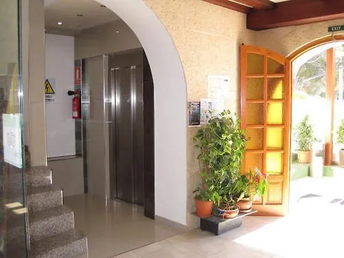 פורטינטקס Hostal La Cigueena מלון